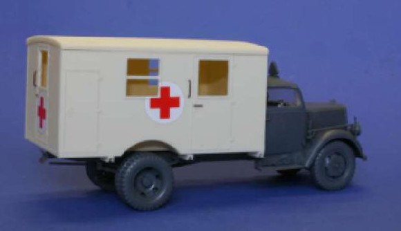 1/35 ドイツ ３トン 4x2 救急車 コンバージョン
