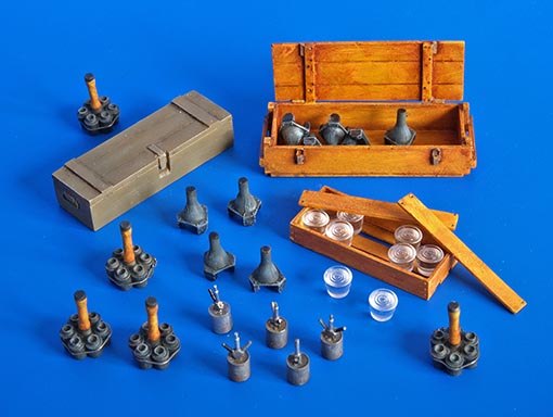 1/35 German grenades and mines