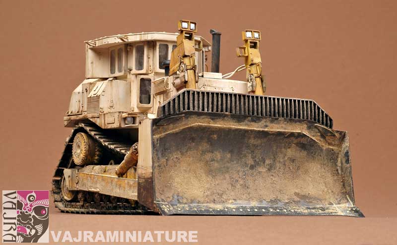 1/35 D9 ラージフルトラックドーザーフルキット