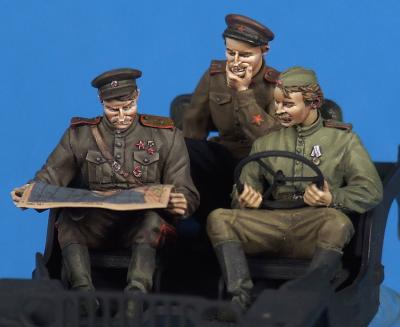 1/35 ソビエト ジープクルーセット(3体入)