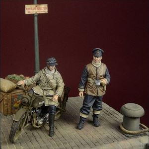 1/35 イギリス海軍兵セット(2体セット) 1939-45 - ウインドウを閉じる