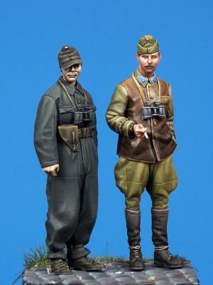 1/35 ハンガリー 自走砲兵 将校 & 戦車兵 将校