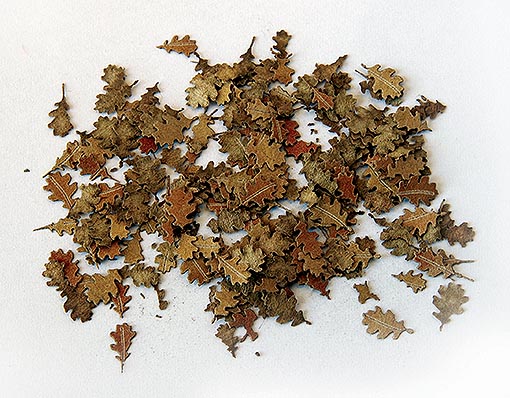 1/35 Leaves - oak