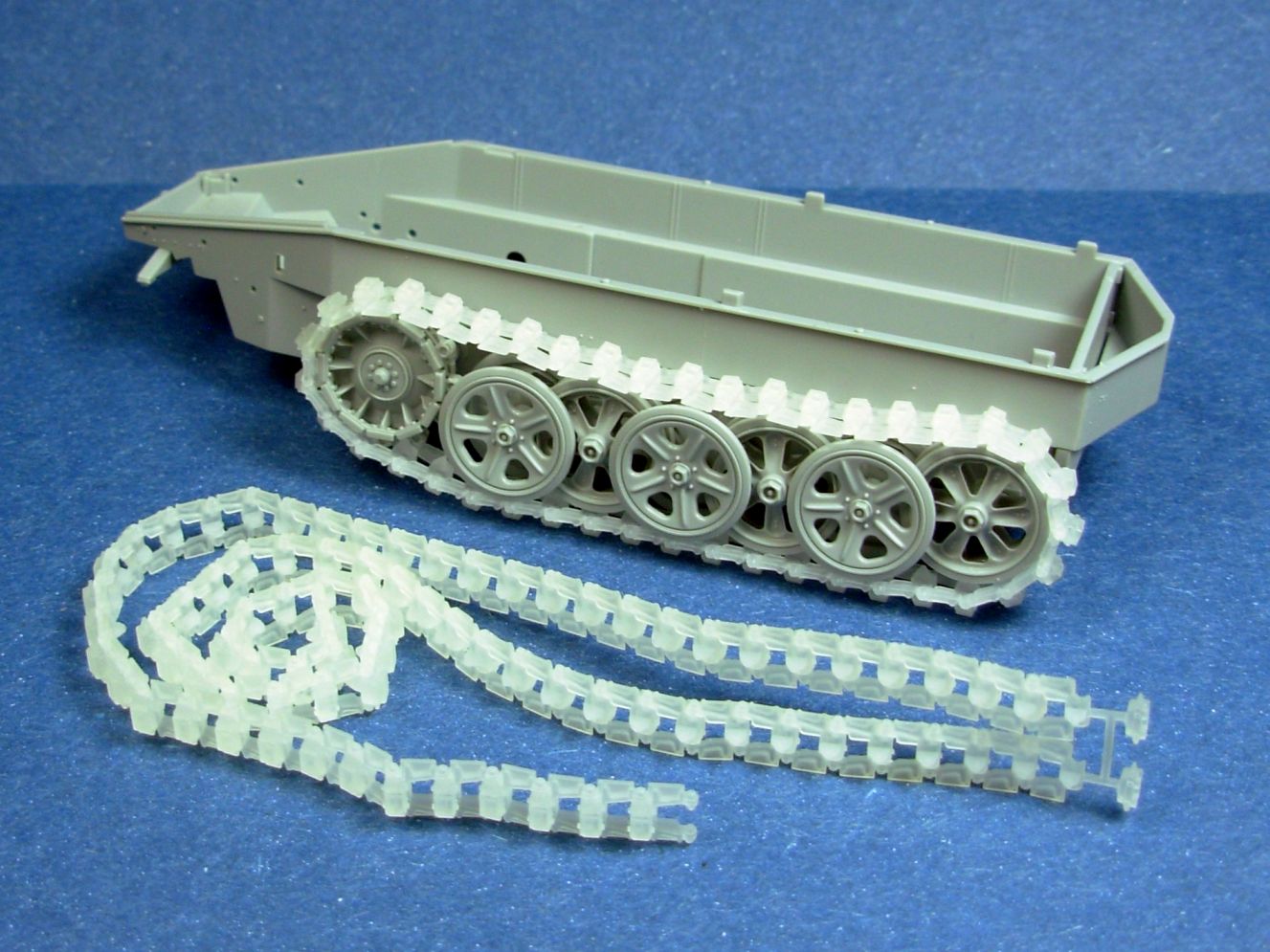 1/35 ドイツ軍 1tハーフトラック用 可動式履帯(3Dプリンター製)